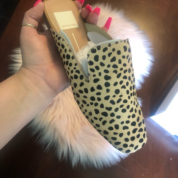 Woman’s shoes - Picture 2 of 7